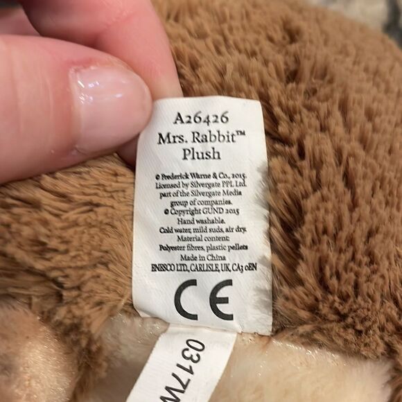 Peter Rabbit Mrs.Rabbit Plush Toy by Gund in good condition 12” tall - Picture 6 of 6